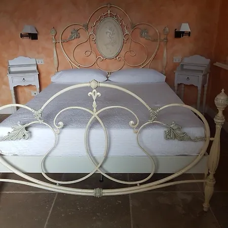 Il Sassòne Alloggio per agriturismo Camerano