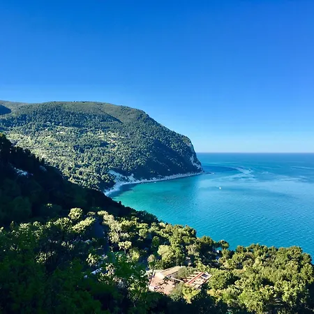 Il Sassone Фермерский дом